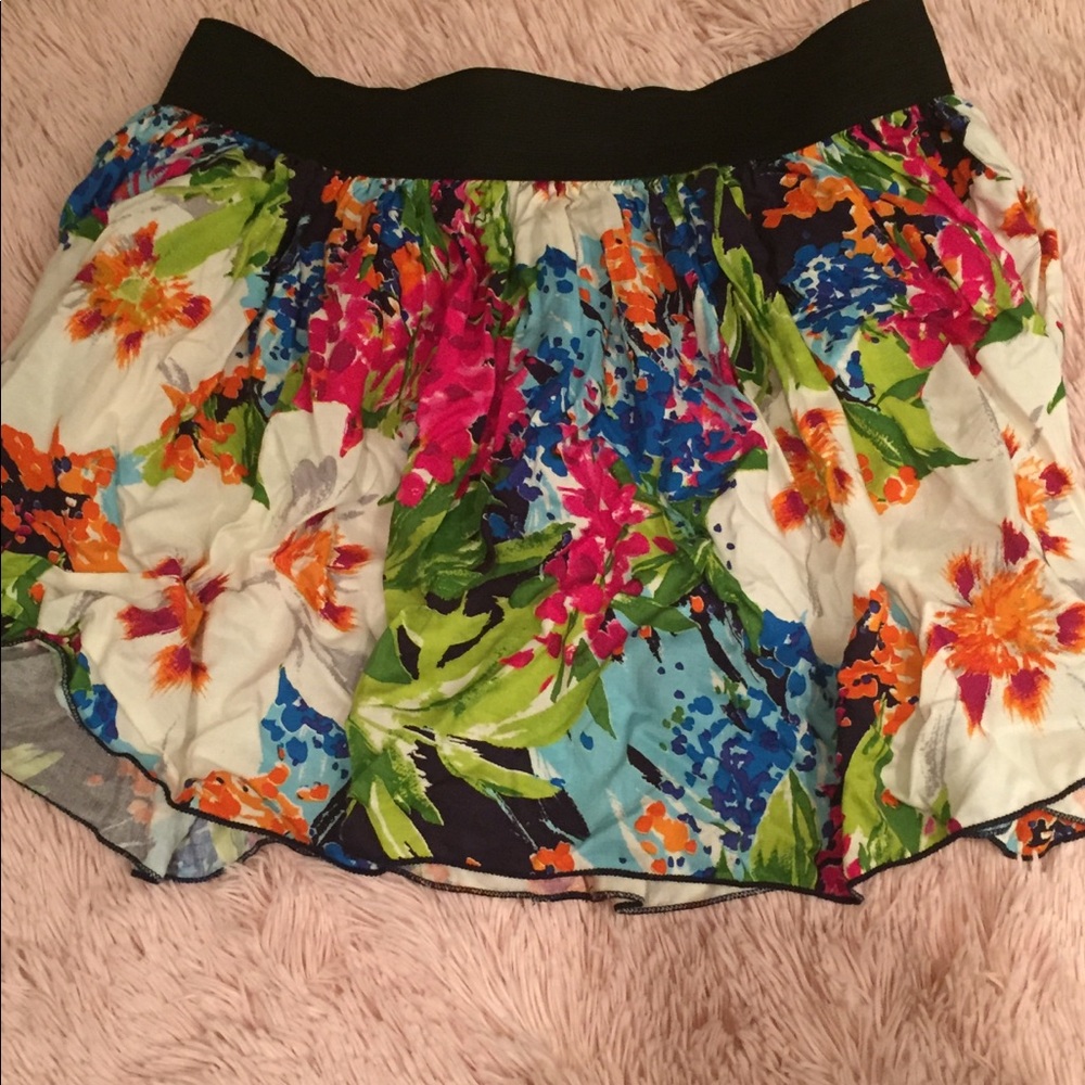 M floral skirt